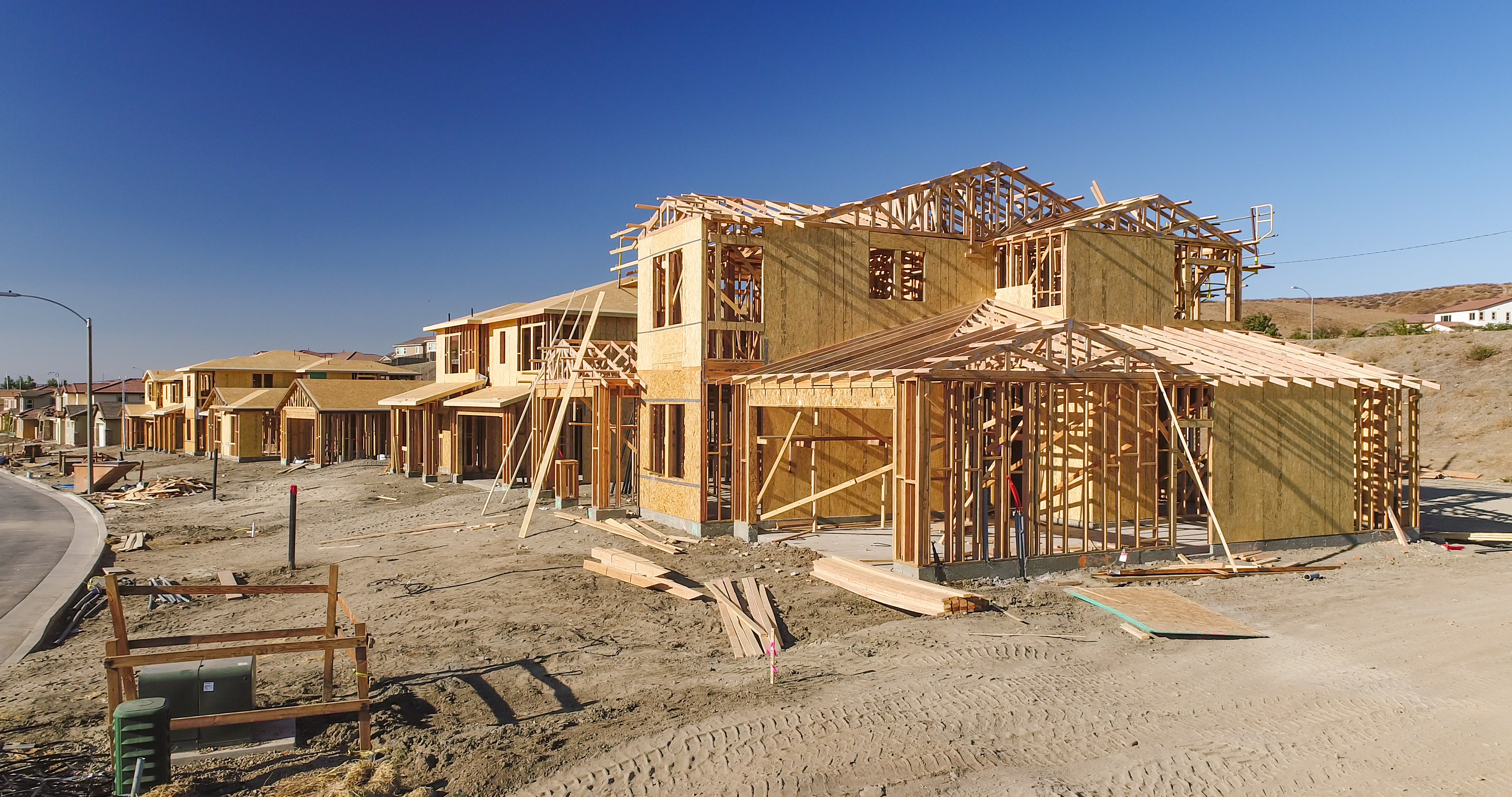 6 Key Factors for Choosing a Bridge Lender for Multifamily and Other Commercial Real Estate